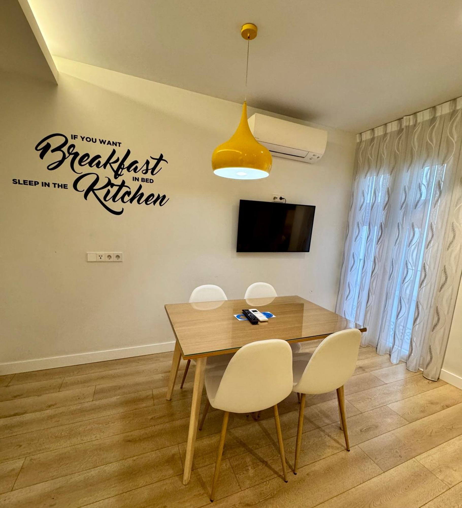 Apartamentos Apolo Madrid Extérieur photo