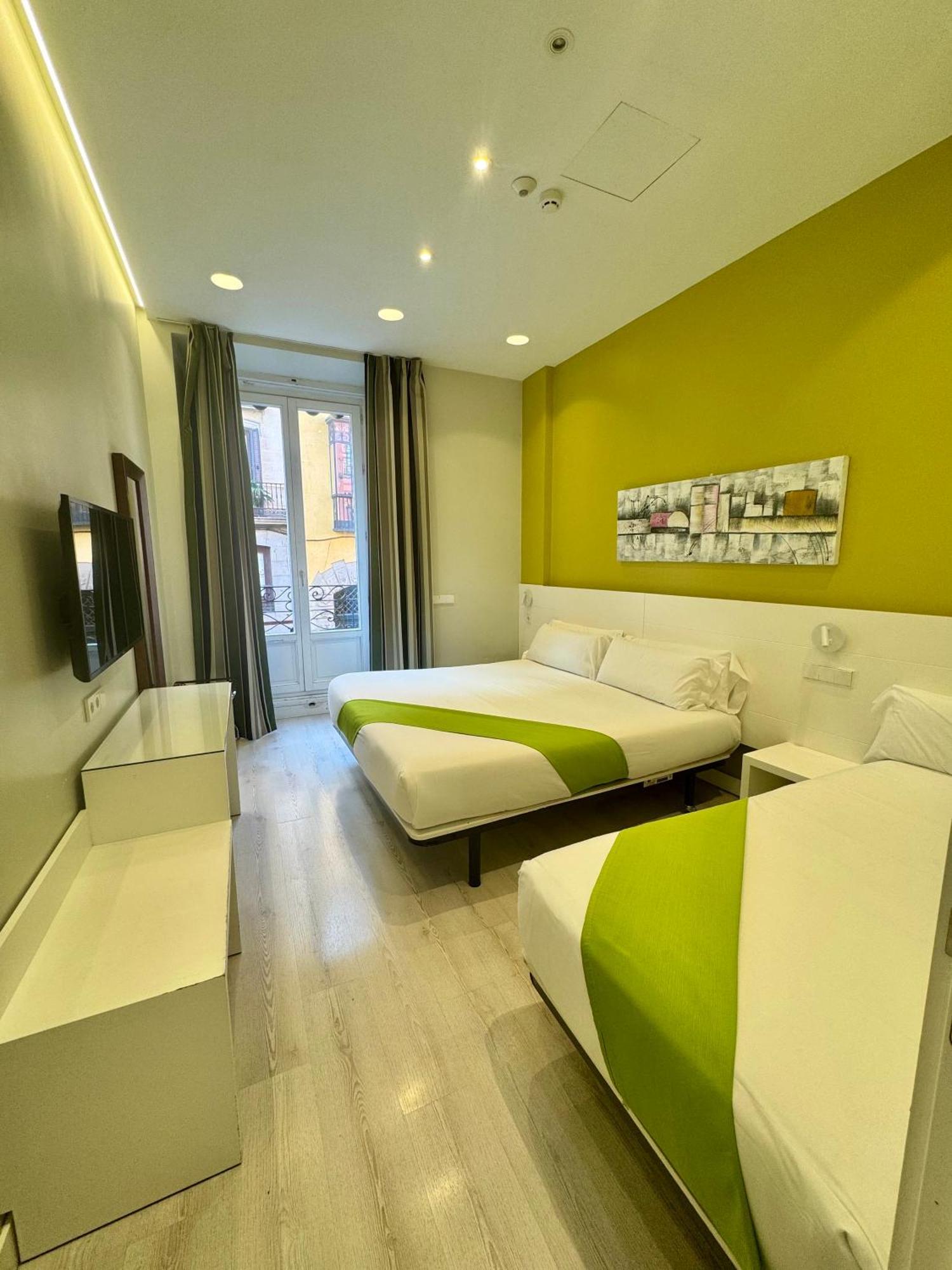 Apartamentos Apolo Madrid Extérieur photo