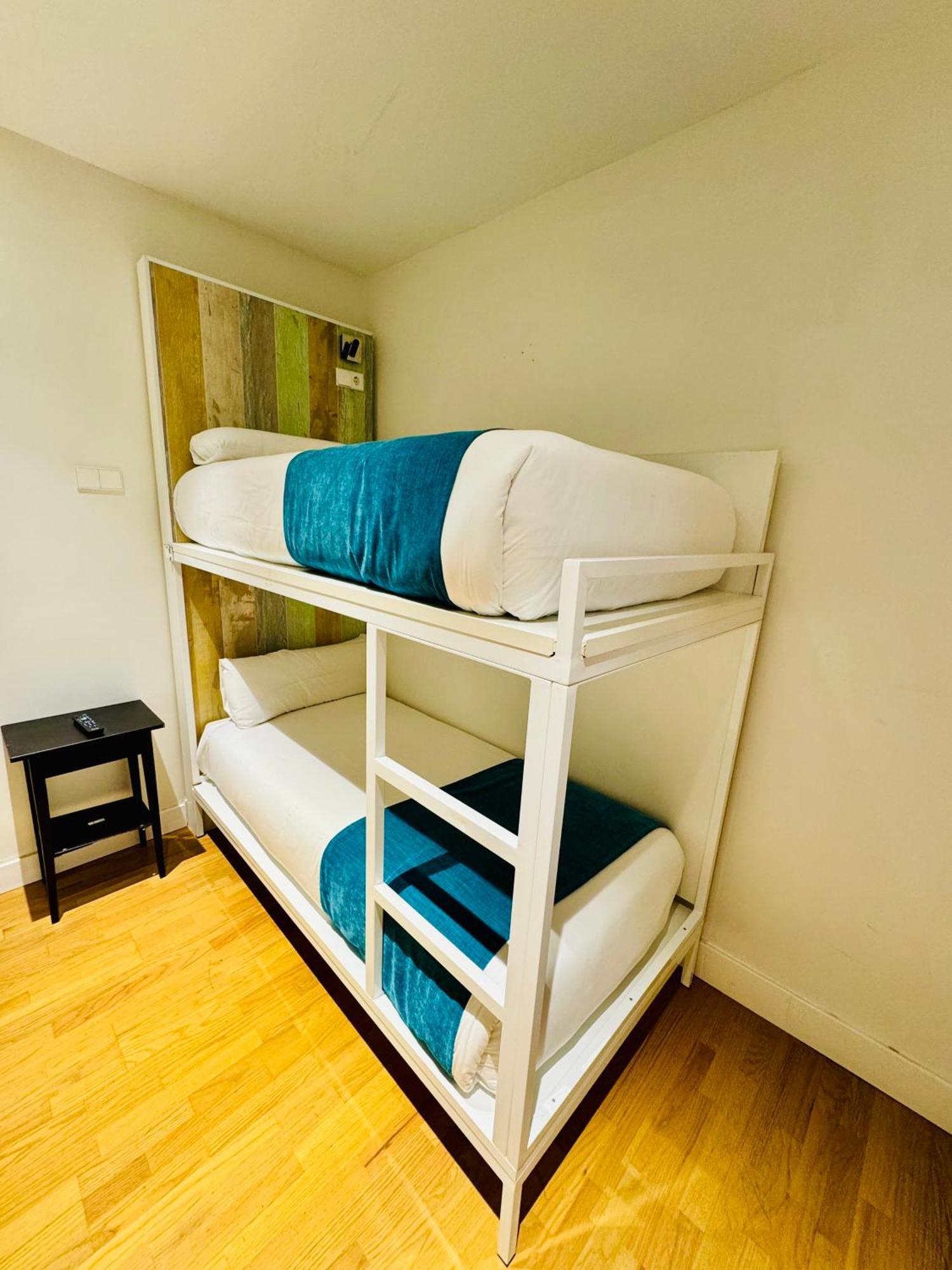 Apartamentos Apolo Madrid Extérieur photo