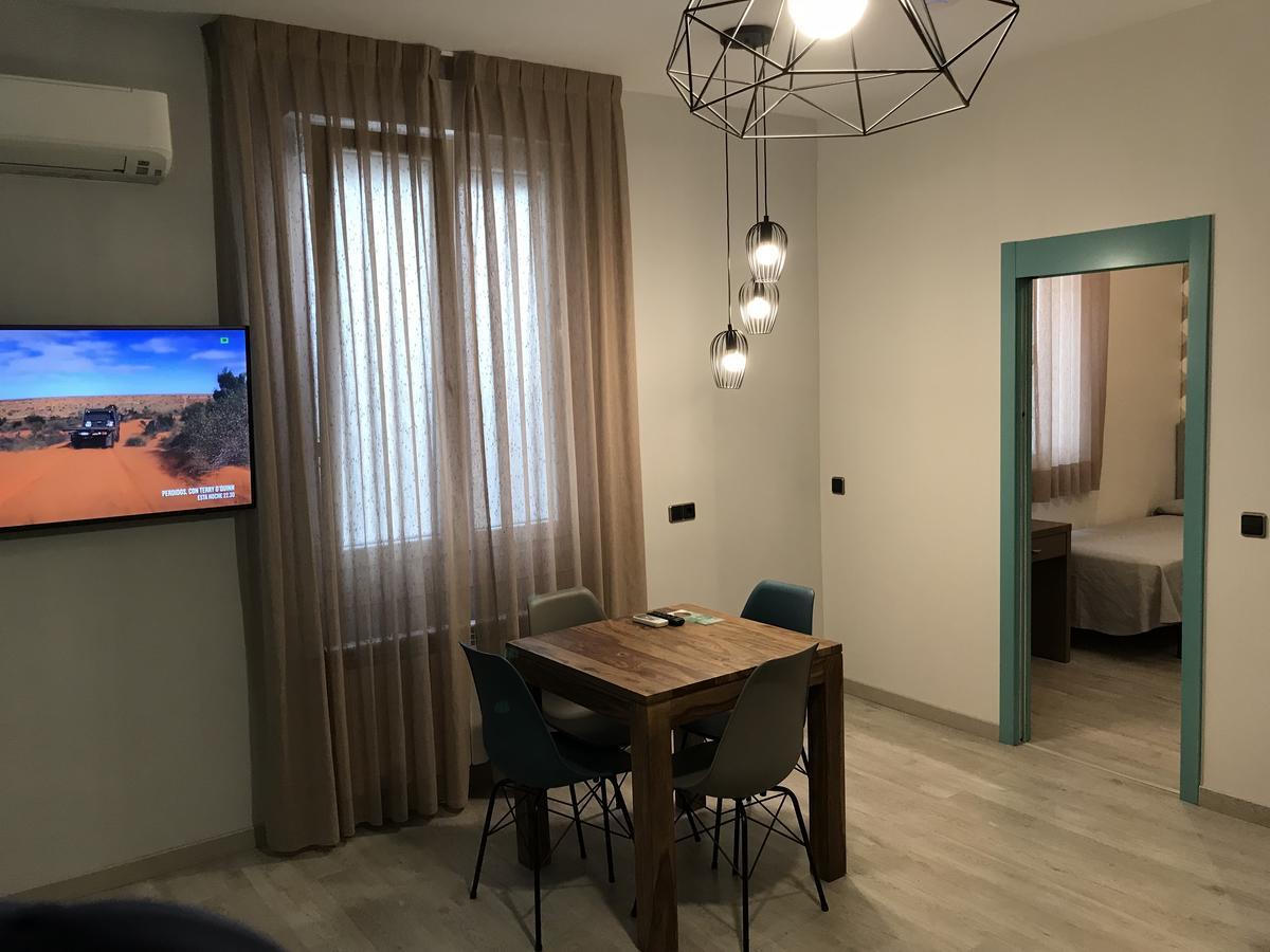 Apartamentos Apolo Madrid Extérieur photo