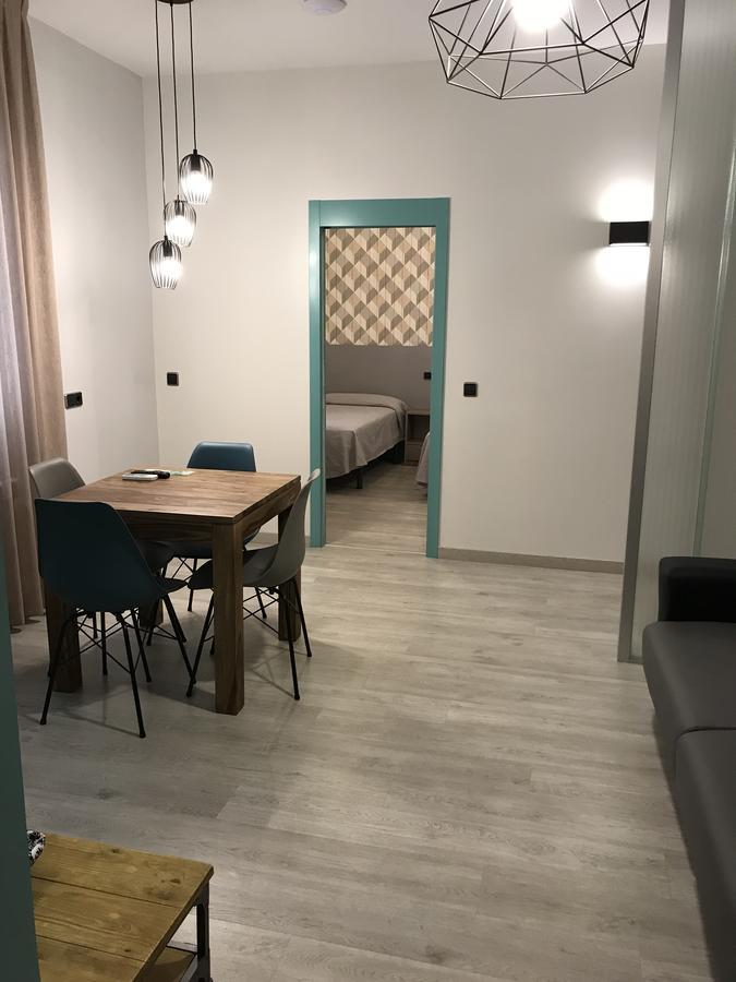 Apartamentos Apolo Madrid Extérieur photo