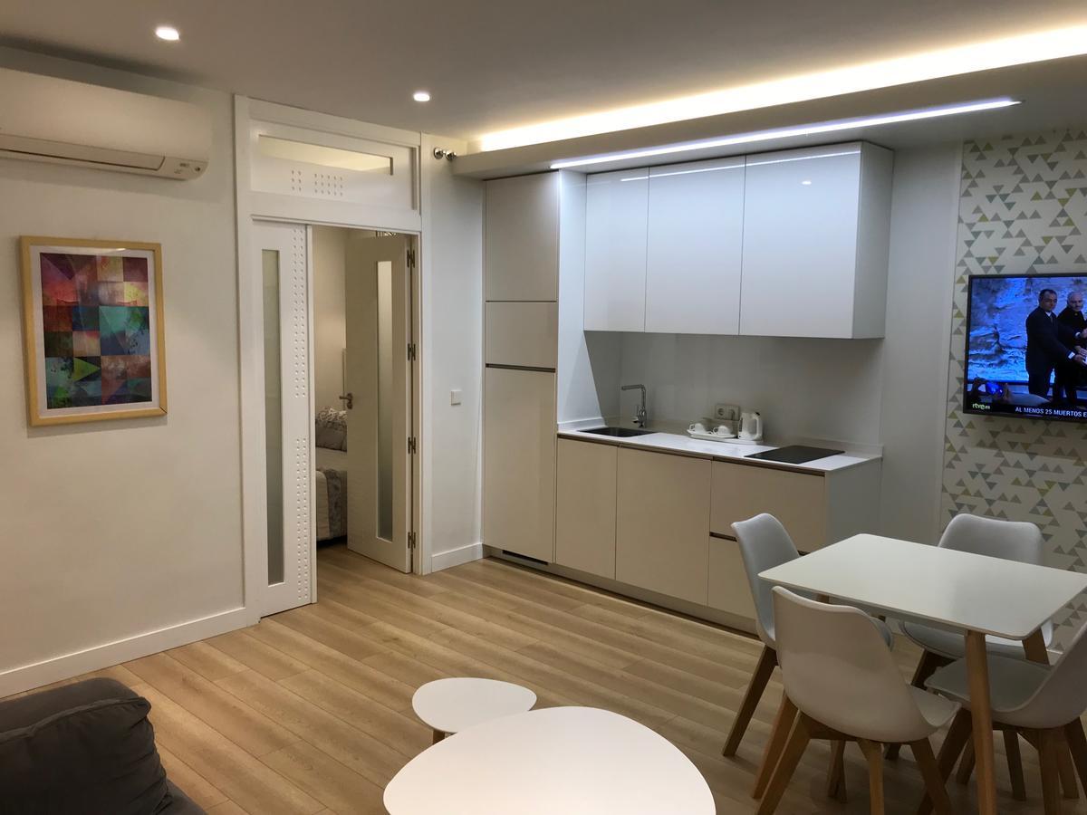 Apartamentos Apolo Madrid Extérieur photo